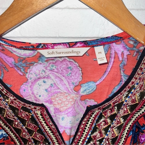 Soft Surroundings Samara Sequins embroidered floral tunic, Women’s Size Small P - Picture 2 of 8